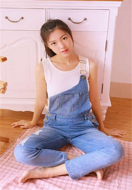 黑人挺进她的体内-我被校草扯奶罩摸下面_酥糖齿轮