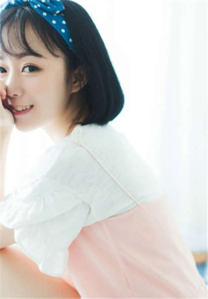 公交一点一点进入-我们班的男生都啪过我_酥糖齿轮