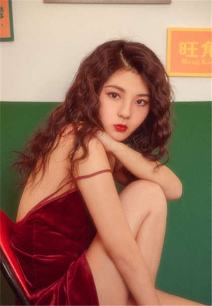 大尺度细致污文-新娘全套内衣的选择_酥糖齿轮