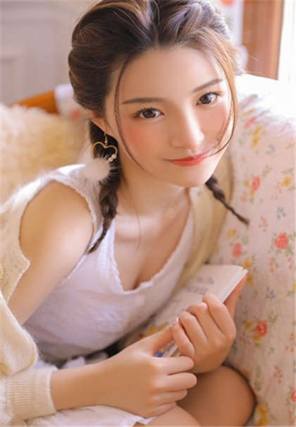 想要快点啊-老师躺在沙发上让我插_酥糖齿轮