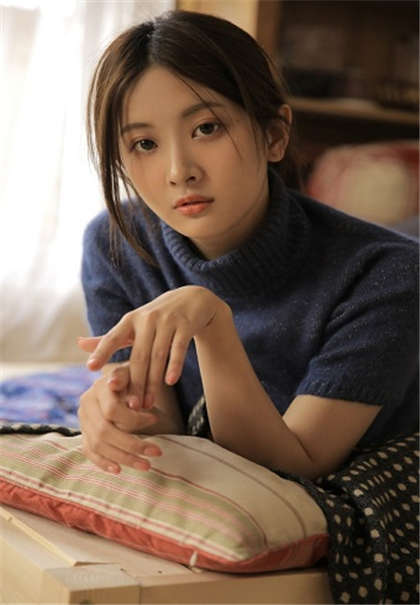 欲成欢H文-美母教师李诗芸在地铁_酥糖齿轮