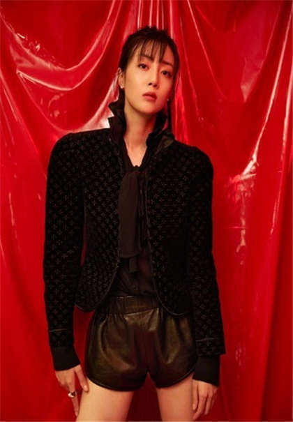 多肉的古代小说片段-用力被三个人轮流舔下班_酥糖齿轮