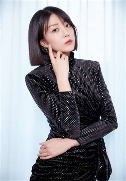 淫荡少妇-宝贝儿你已经湿透了老师的诱惑_酥糖齿轮