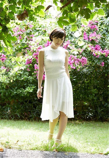 污小说舔美女-我把老师按在办公室_酥糖齿轮