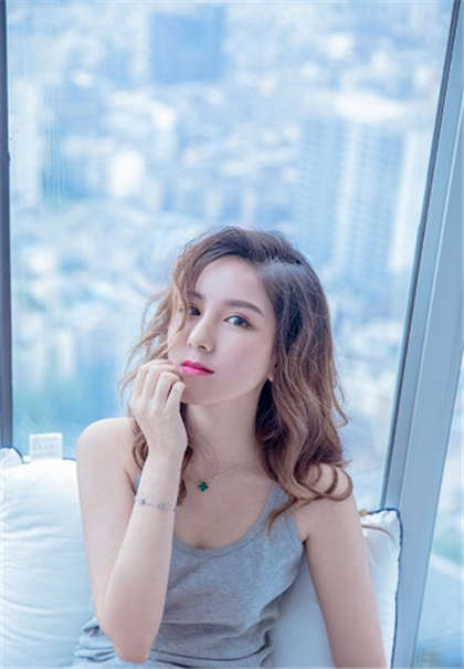 我的同桌小黄文-男主痞气糙汉有肉的小说_酥糖齿轮