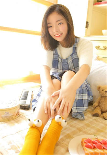 污到下面滴水小黄文-趴在墙上把腿张开_酥糖齿轮