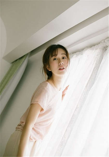 中年熟妇小说-办公室里的权欲与诱惑_酥糖齿轮