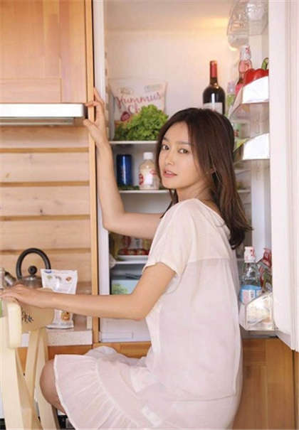 黄黄小说-宝贝把腿张开我给你舔_酥糖齿轮