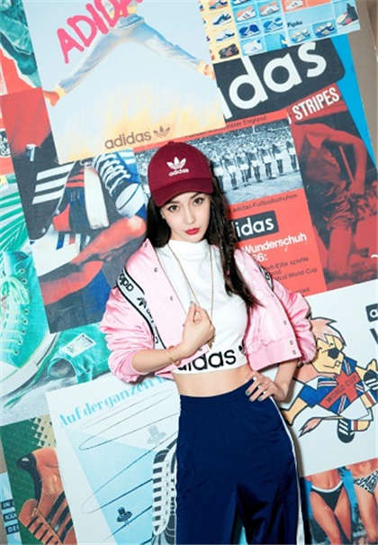 黄色的言情短文-来嘛再进去一点_酥糖齿轮