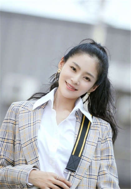 很撩人的情节-痛轻点太大了啊好涨你出去啊_酥糖齿轮