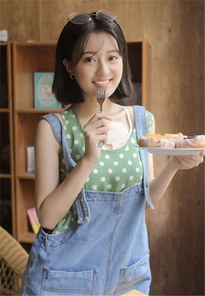 污污的短篇小说200 多章-五十多岁的浪女人口述_酥糖齿轮