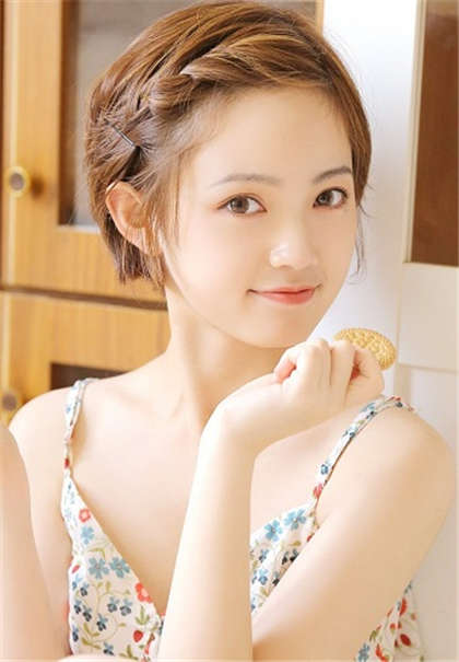 被绑架折磨的文章-一个男生拿安眠药把我同学弄晕_酥糖齿轮