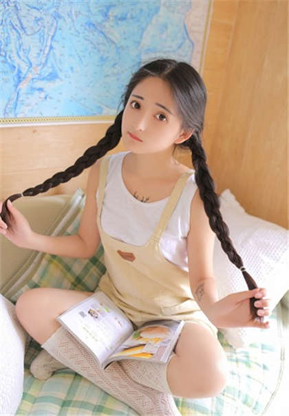 女主被男主捏奶子的校园文-手伸进了她那最私密的_酥糖齿轮