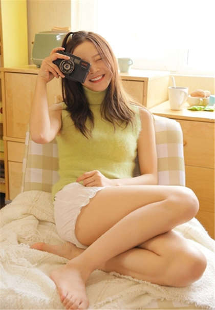 很黄很黄在床上-两男一女的3p的经验交流_酥糖齿轮