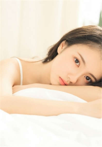 特别污的污小说片段-在公车上拨开内裤进入_酥糖齿轮