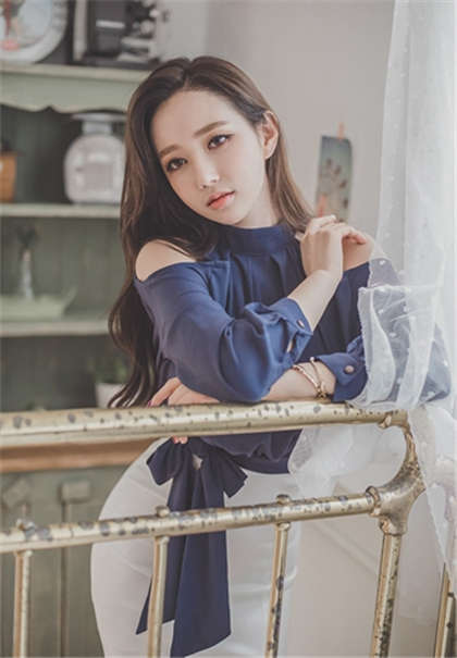 几个男人围奸一个女人的文章-插的好爽舔奶小说_酥糖齿轮