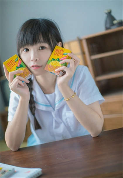 一点点小黄的小说-校花课堂上给我口_酥糖齿轮