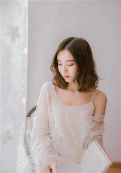 很黄的书推荐-双腿间已经湿成一片_酥糖齿轮