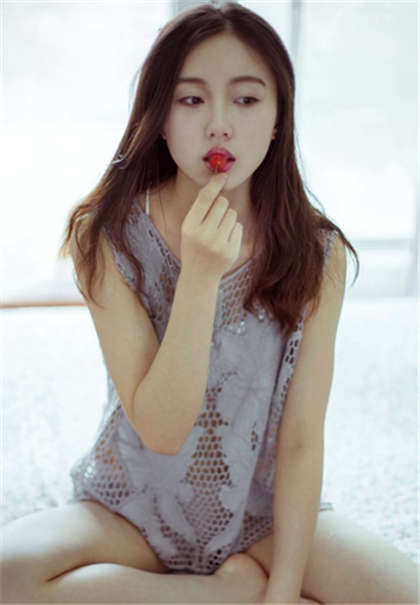 嗯~嗯~啊~啊~-上课女同桌用手给我解决_酥糖齿轮