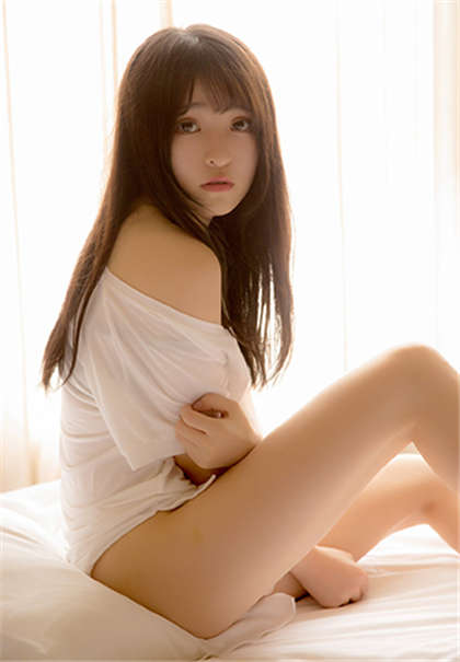 很污很黄的厕所小说-跪在他双腿之间……_酥糖齿轮