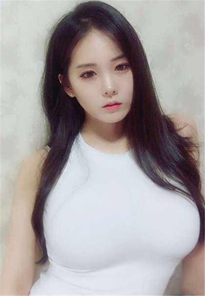 很污很黄的厕所小说-跪在他双腿之间……_酥糖齿轮