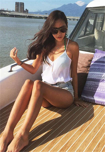 挺进花蕊-它那蛮横撞击快要把我搞晕了_酥糖齿轮