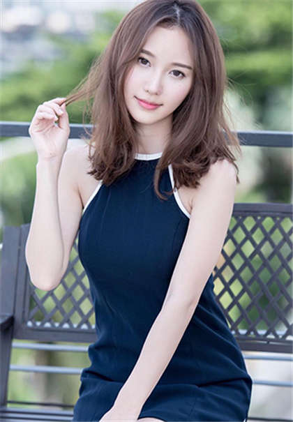 被男同桌摸下面吸奶h文-嗯嗯快点再深一点好哥哥_酥糖齿轮