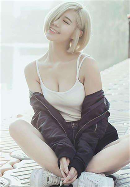 小说污版-啊疼轻点停啊两男一女_酥糖齿轮