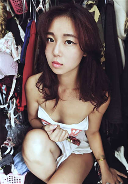 同性污文-下面流水的小说段落_酥糖齿轮