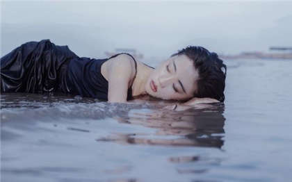 有肉短小说-两性全部小说_酥糖齿轮