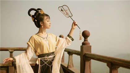 污污湿你的污文-嗯嗯再快一点好深啊_酥糖齿轮