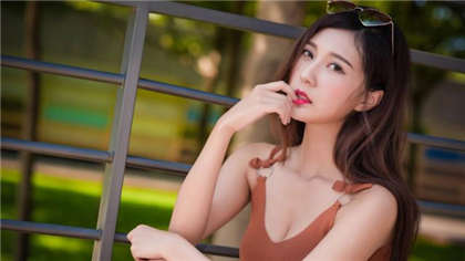 女生在公交车上被草-建立在乳尖上的爱_酥糖齿轮