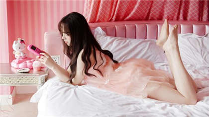 很黄很污小说片段-让我舔宝贝看你的小樱桃肿了_酥糖齿轮