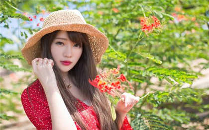 小黄文水多肉多推荐-将蓓蕾含入口中_酥糖齿轮