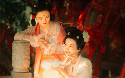 绝色美人妻呻呤-跟老板出差被老板干了_酥糖齿轮