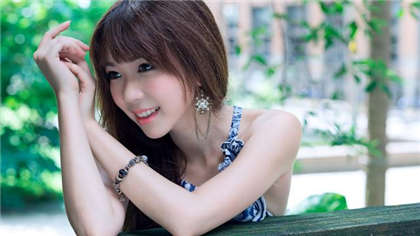 纯肉肉小说-纯情丫头火辣辣_酥糖齿轮