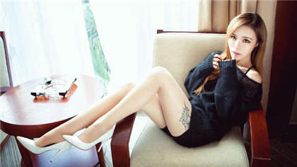 嗯~嗯~啊~啊~-上课女同桌用手给我解决_酥糖齿轮