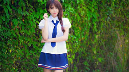 粗文小说-学校停电班长插班花_酥糖齿轮