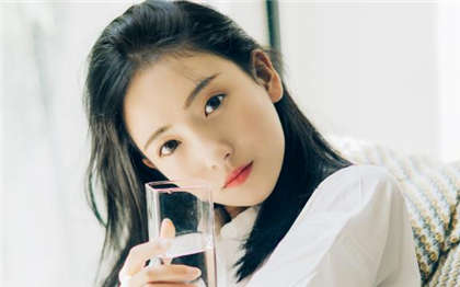 超污超详细小说-我在东苑失足的日子_酥糖齿轮