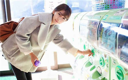 塞草莓葡萄-在女主体内放东西的小黄文_酥糖齿轮