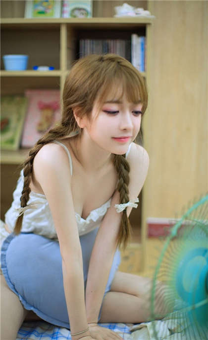 小黄wen文嗯啊公交车-腿张开点就不会疼了_酥糖齿轮