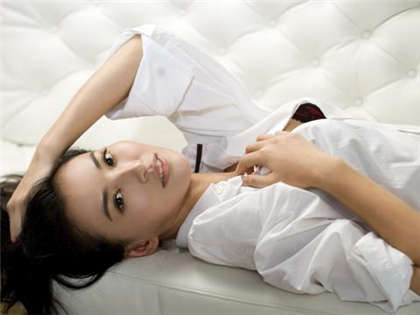 越看越湿的小说-小三口述_酥糖齿轮