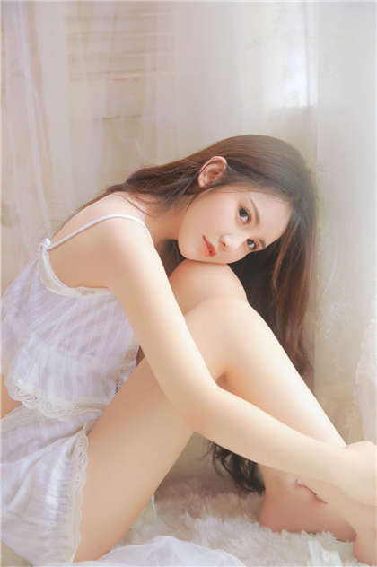 纯肉校园短篇同桌-男朋友抱我坐在他腿上_酥糖齿轮