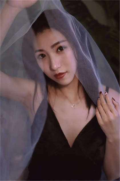 浪荡高h文-我的手伸进她的小内内_酥糖齿轮