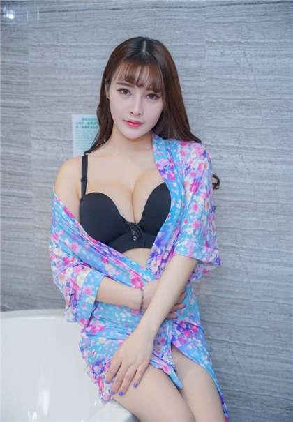 一把扯掉她的肚兜蹂躏-描写细致的纯肉bg_酥糖齿轮