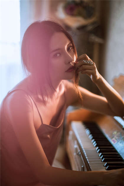 偷偷要色肉肉-成亲后的第一晚上_酥糖齿轮