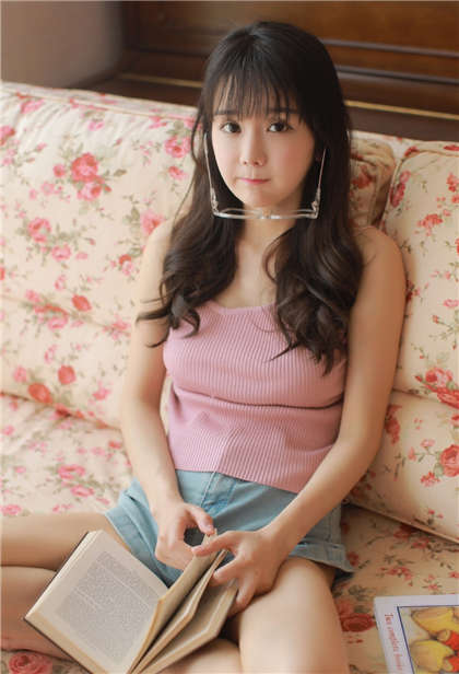 纯肉1女多n男强迫-小雪蜜汁顺着大腿流下来_酥糖齿轮