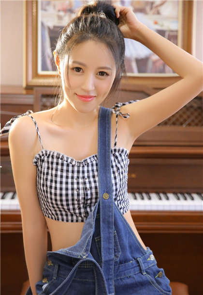 公车h文-婚礼玩别人的新娘_酥糖齿轮