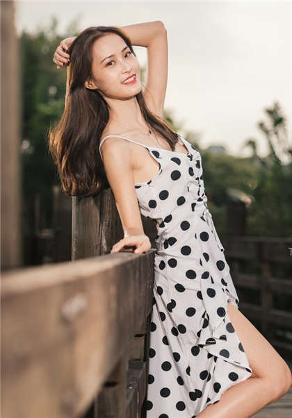 啊好痒好疼啊-很黄很色的床上小短文_酥糖齿轮