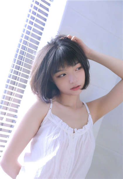 老师学生黄色短文-极品小萝莉紫研_酥糖齿轮